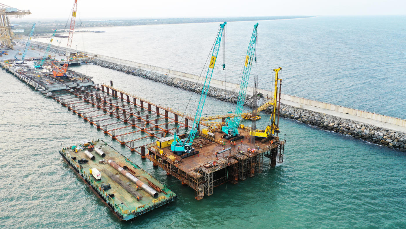 Ports and harbour construction