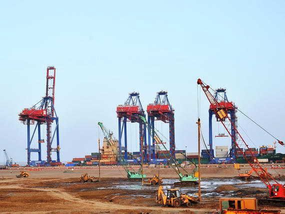 apm-pipavav-shipyard-terminal-ports-and-harbour