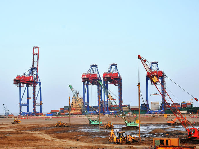 apm-pipavav-shipyard-terminal-ports-and-harbour